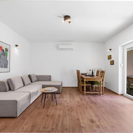 Apartments Villa Verde Novigrad  ภายนอก รูปภาพ