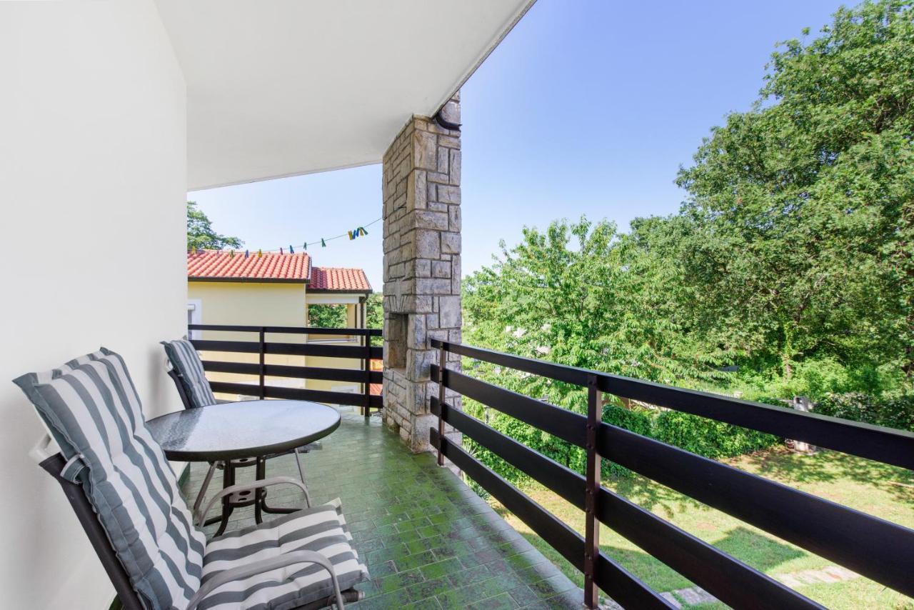 Apartments Villa Verde Novigrad  ภายนอก รูปภาพ